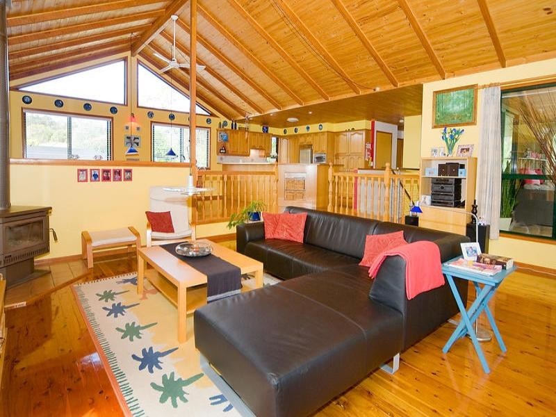 8 Mikkelsen Court, Camira QLD 4300