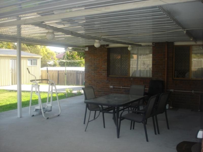 2 Kennedy Drive, Redbank Plains QLD 4301