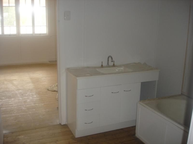 16 Albert Street, Goodna QLD 4300