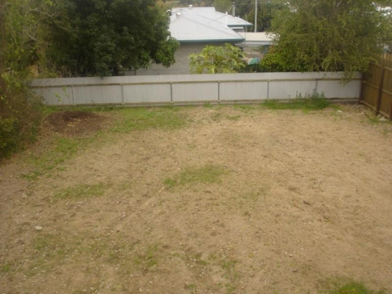 16 Albert Street, Goodna QLD 4300