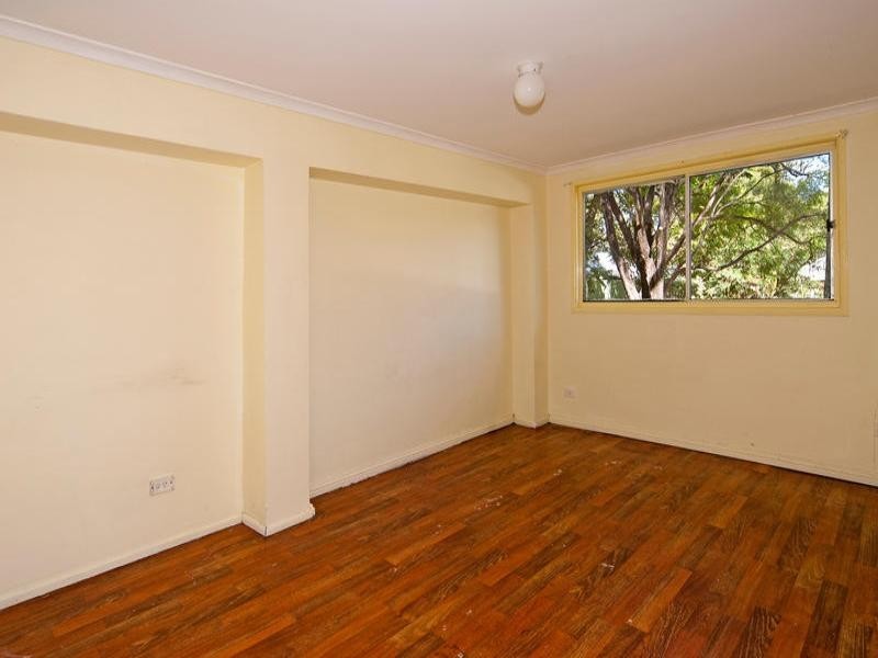 132 Smiths Road, Goodna QLD 4300