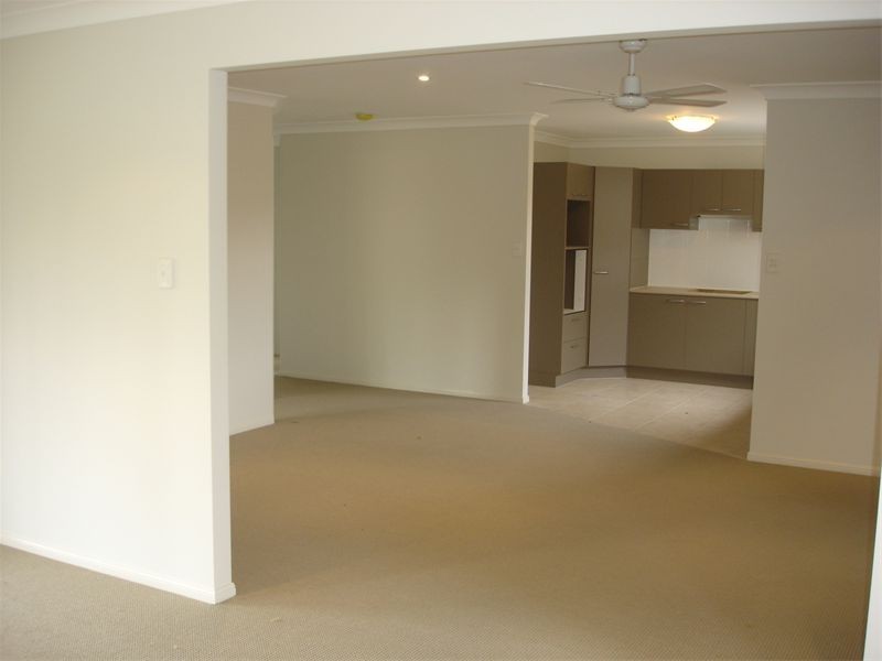 7 Vince Court, Collingwood Park QLD 4301