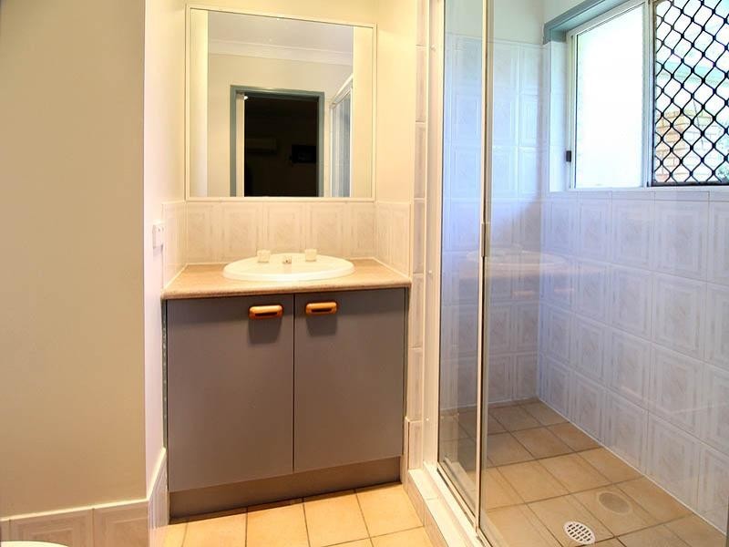 6/266 Henty Drive, Redbank Plains QLD 4301