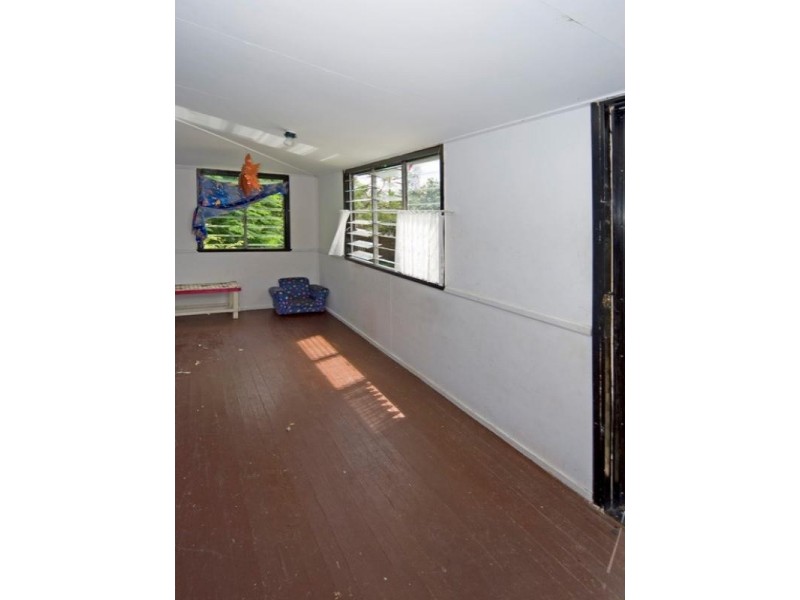 26 ENDEAVOUR, Riverview QLD 4303