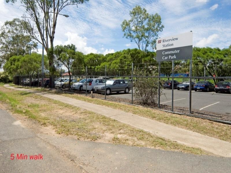 26 ENDEAVOUR, Riverview QLD 4303