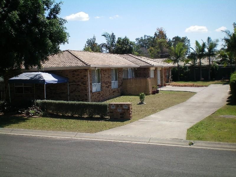 1/7 Broadfoot Drive, Goodna QLD 4300
