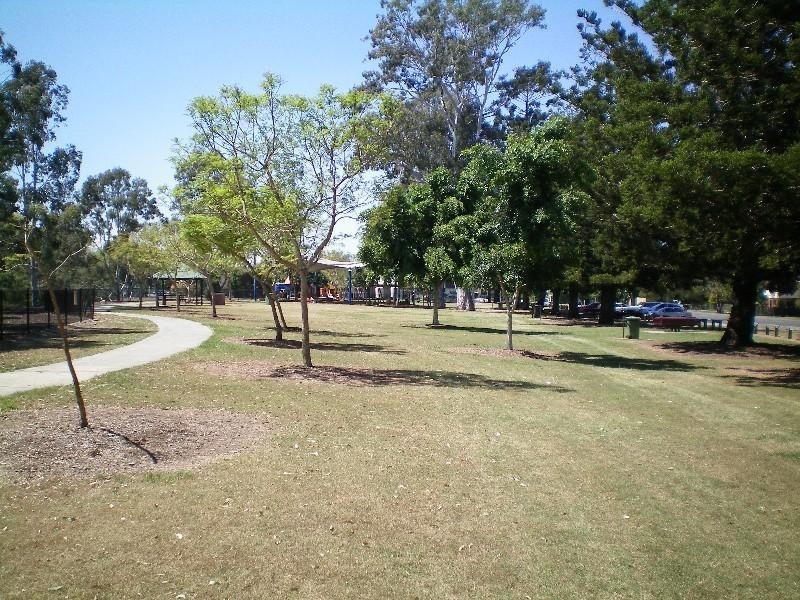 1/7 Broadfoot Drive, Goodna QLD 4300