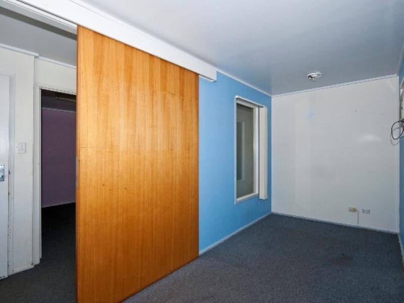 27 Mitchell Street, Riverview QLD 4303