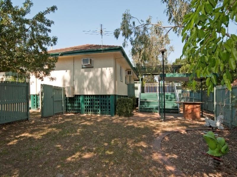 27 Mitchell Street, Riverview QLD 4303