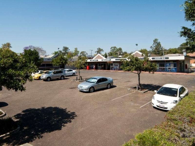27 Mitchell Street, Riverview QLD 4303