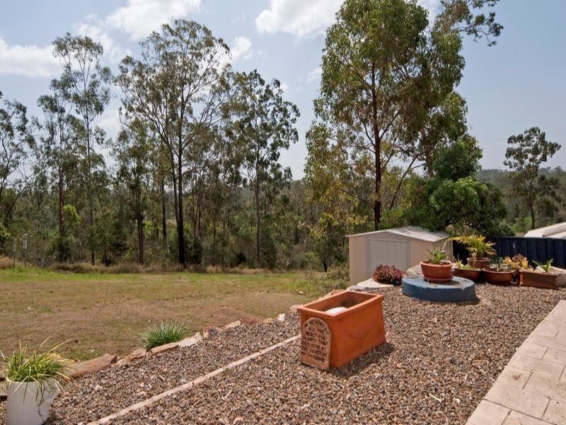 138 Eugene St Bellbird Park, Bellbird Park QLD 4300