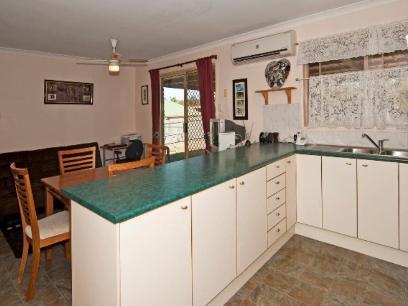 15 Newstead Court, Redbank Plains QLD 4301