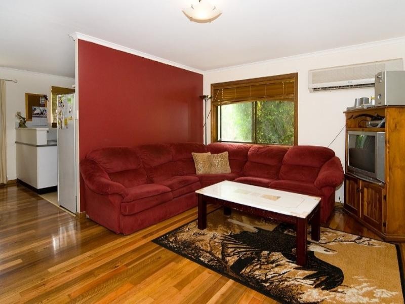 38 Cairns Road, Camira QLD 4300