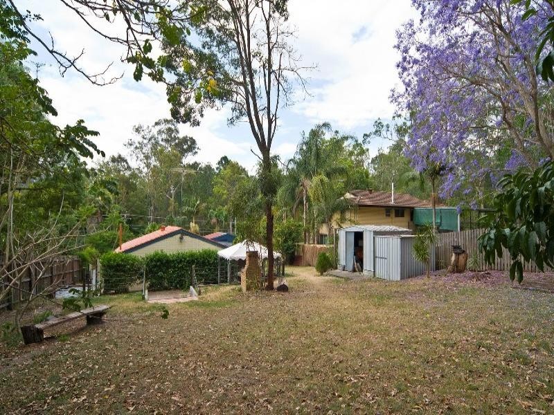 38 Cairns Road, Camira QLD 4300