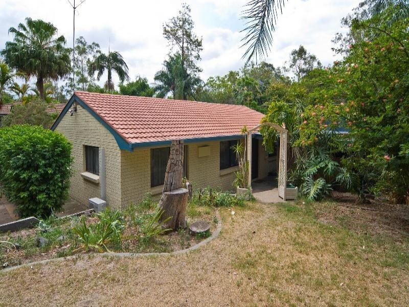38 Cairns Road, Camira QLD 4300