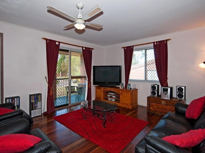 22 GLEN BRAE, Redbank Plains QLD 4301