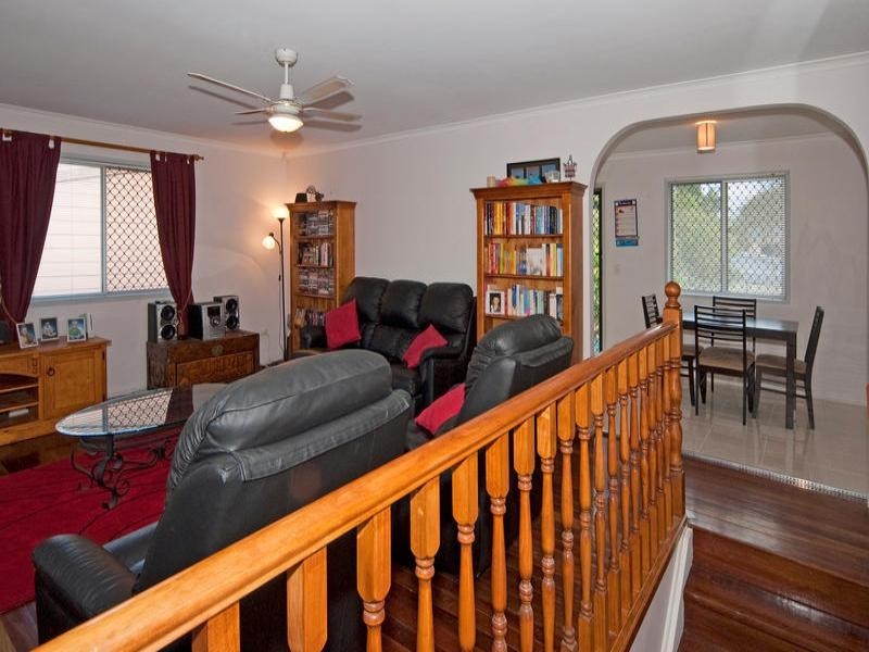 22 GLEN BRAE, Redbank Plains QLD 4301