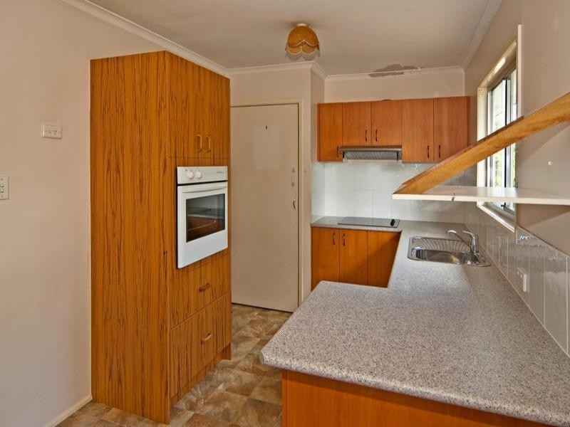 7 Kennedy Drive, Redbank Plains QLD 4301