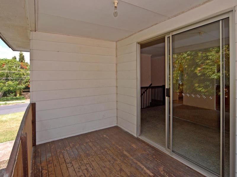 7 Kennedy Drive, Redbank Plains QLD 4301