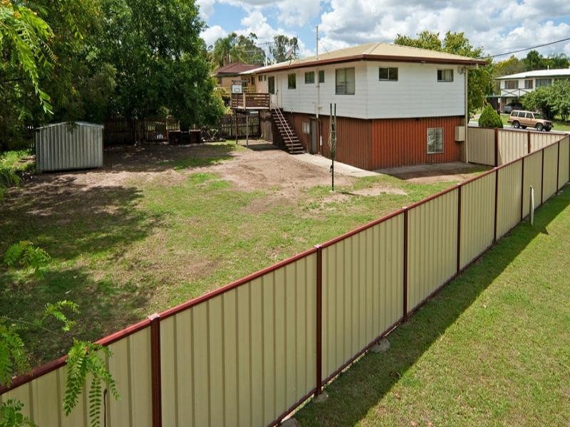 7 Kennedy Drive, Redbank Plains QLD 4301