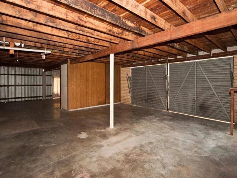 7 Kennedy Drive, Redbank Plains QLD 4301