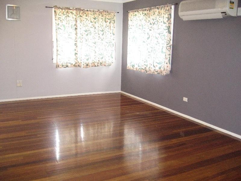 2 Fitchett Street, Goodna QLD 4300