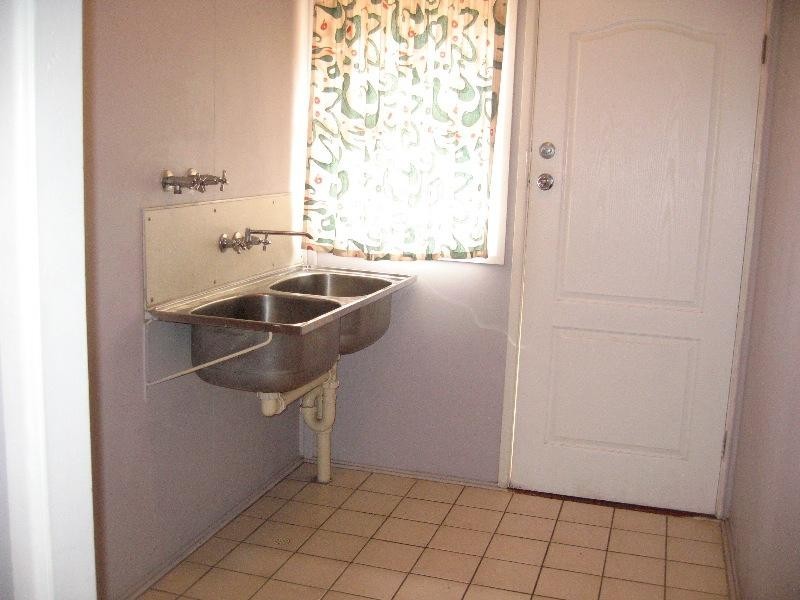 2 Fitchett Street, Goodna QLD 4300