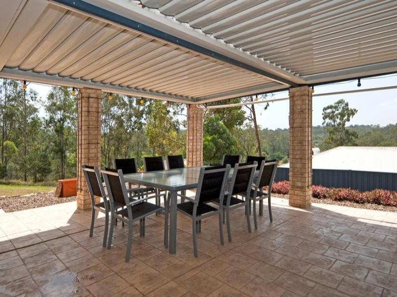 138 Eugene St Bellbird Park, Bellbird Park QLD 4300