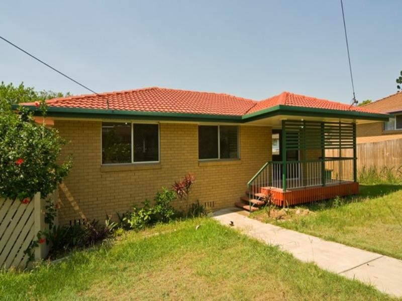 14 Fitchett Street, Goodna QLD 4300