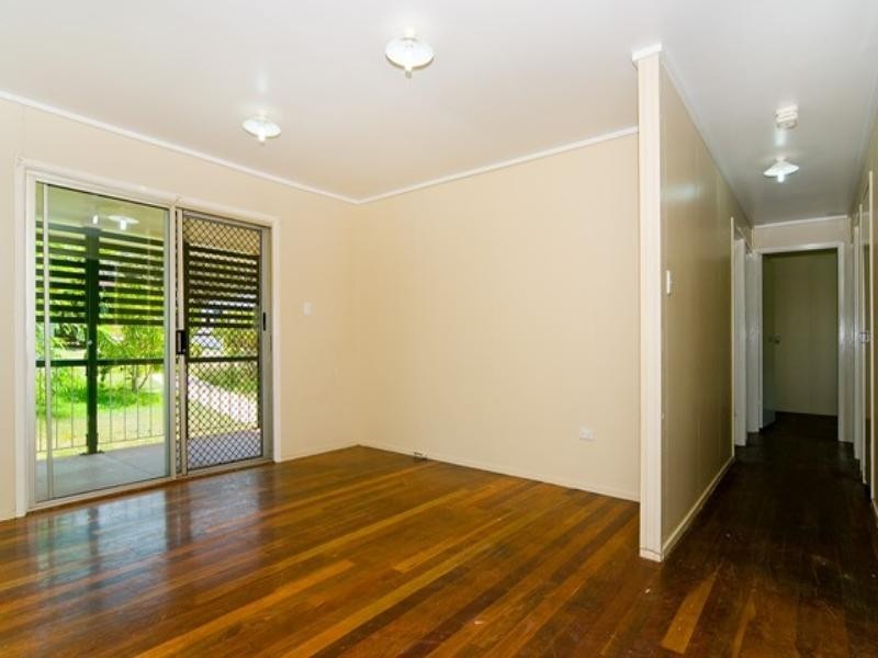 14 Fitchett Street, Goodna QLD 4300