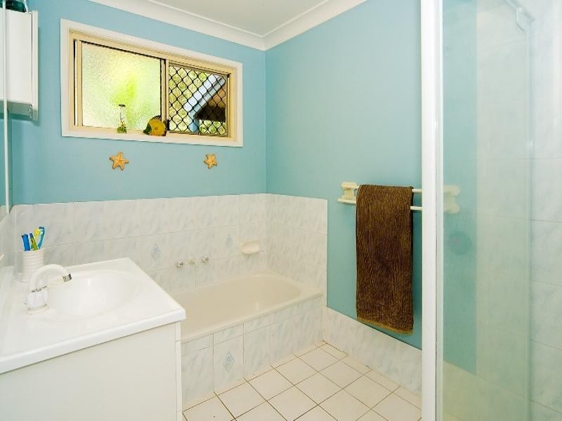 56 Woodlands Avenue, Camira QLD 4300