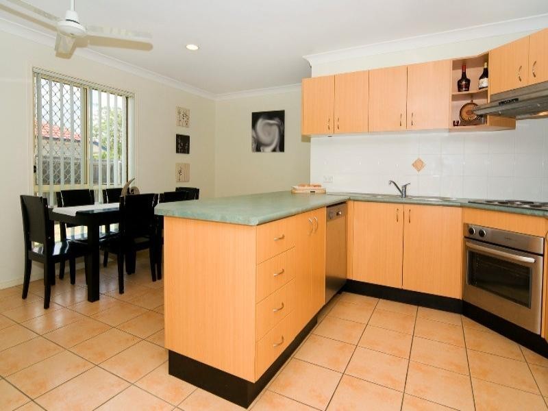 18 Sutherland Crescent, Goodna QLD 4300