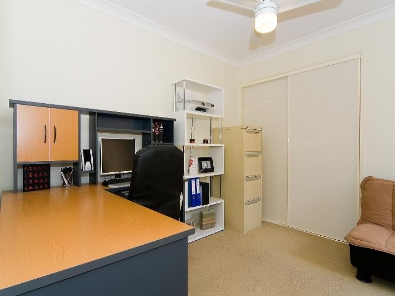 18 Sutherland Crescent, Goodna QLD 4300