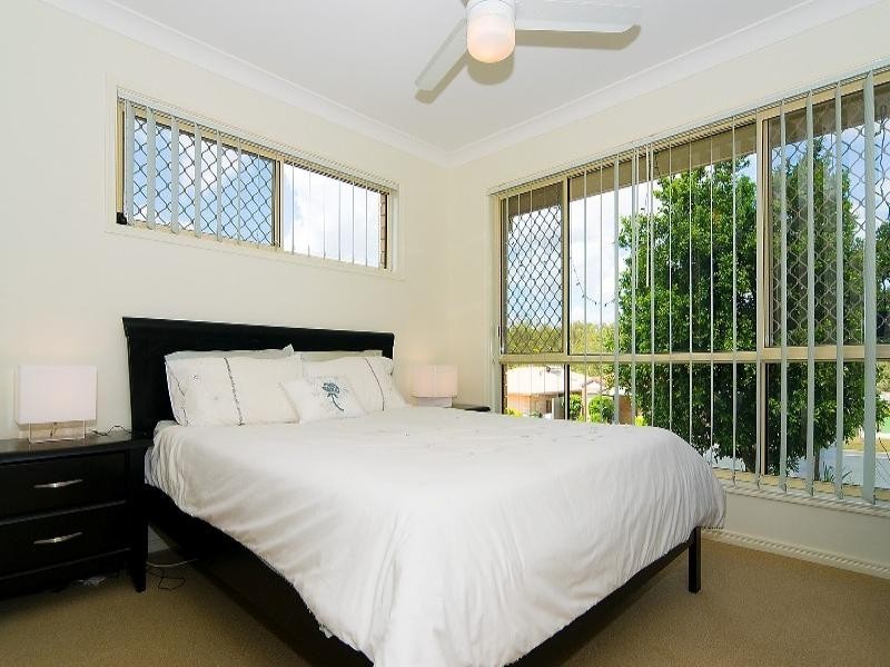 18 Sutherland Crescent, Goodna QLD 4300