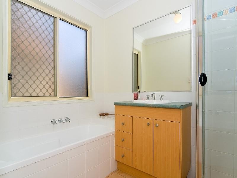 18 Sutherland Crescent, Goodna QLD 4300