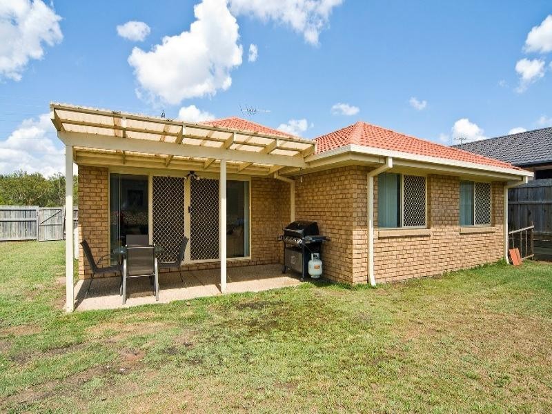 18 Sutherland Crescent, Goodna QLD 4300