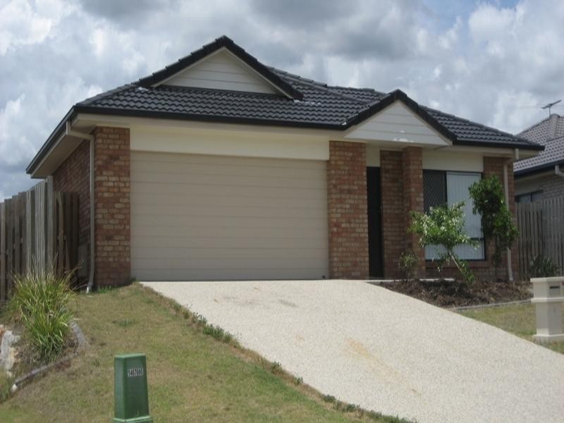 6 Martin Place, Redbank Plains QLD 4301