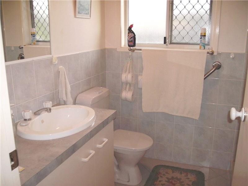 10 Rockman Street, Raceview QLD 4305