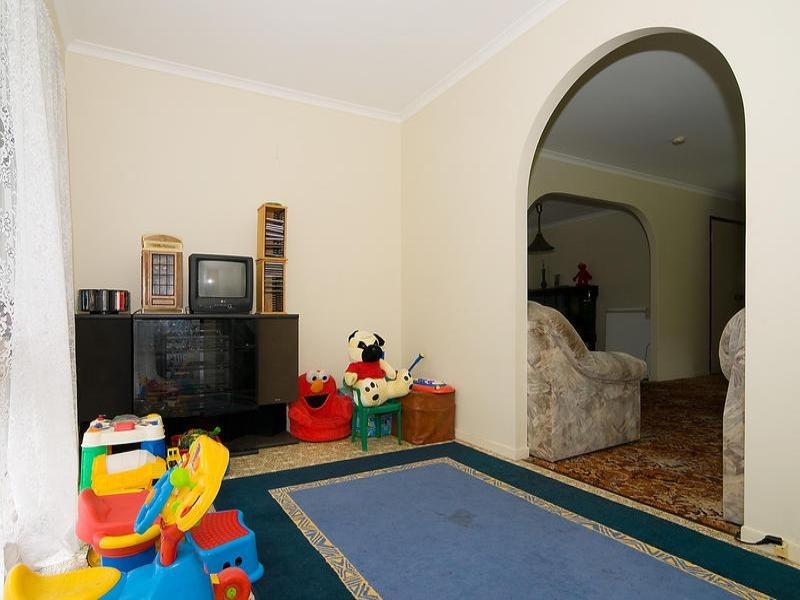 31 Boscawan Crescent, Bellbird Park QLD 4300