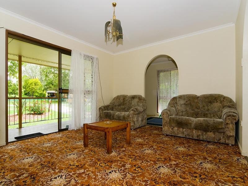 31 Boscawan Crescent, Bellbird Park QLD 4300