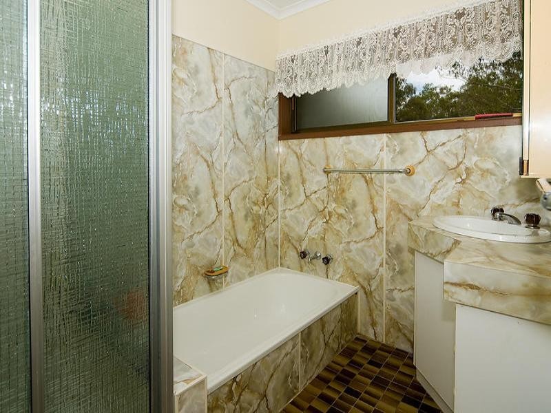 31 Boscawan Crescent, Bellbird Park QLD 4300