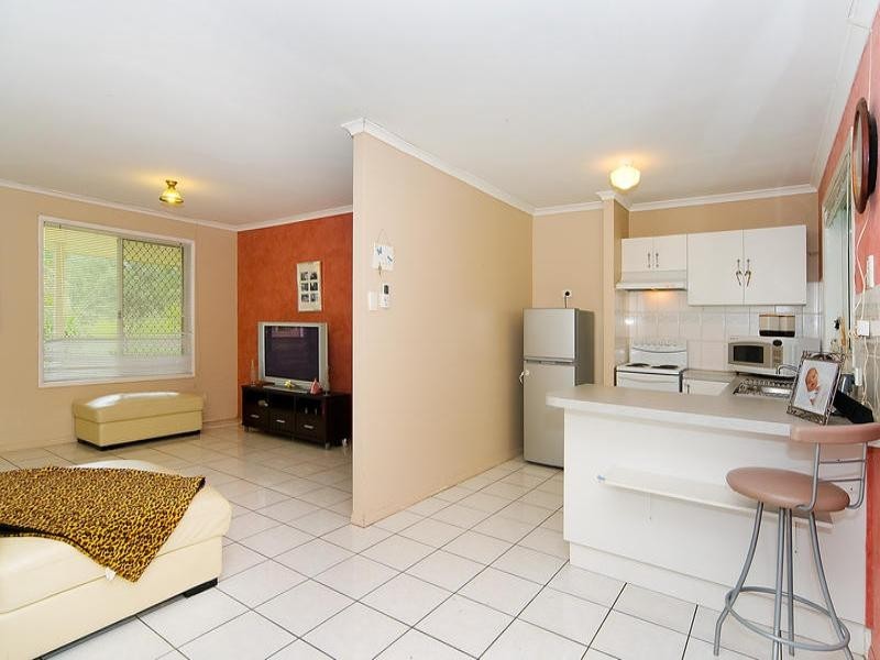 21 Danyel Court, Redbank Plains QLD 4301