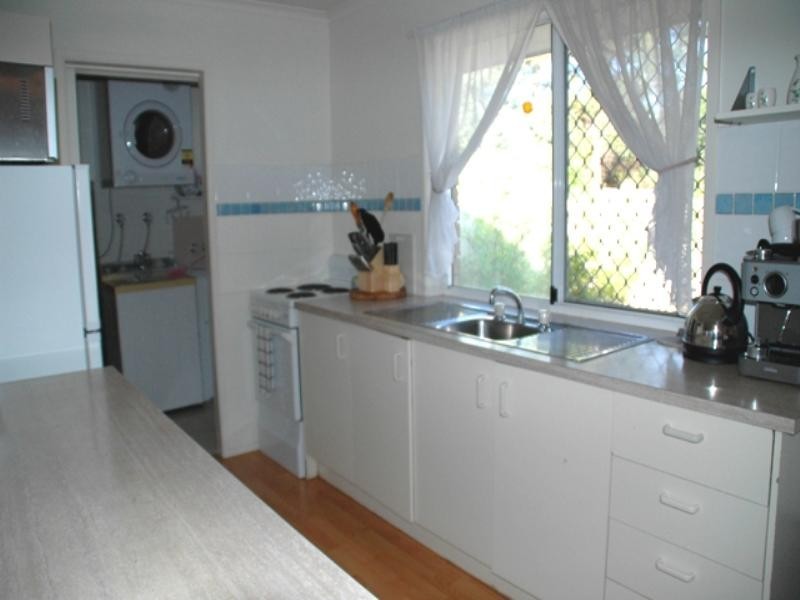 2/4 Broadfoot Street, Goodna QLD 4300