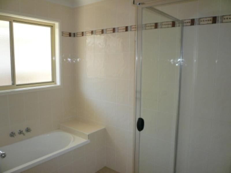 85 Collins Street, Collingwood Park QLD 4301