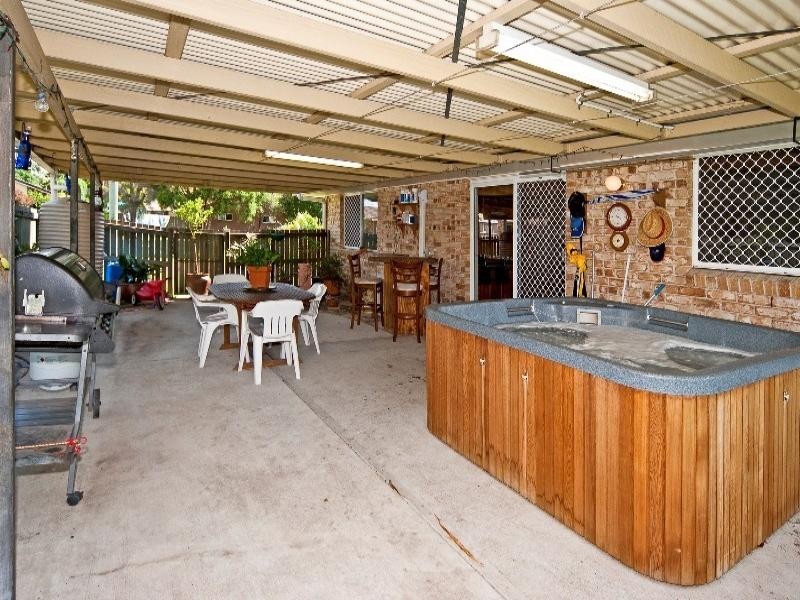 16 Knight Street, Redbank Plains QLD 4301