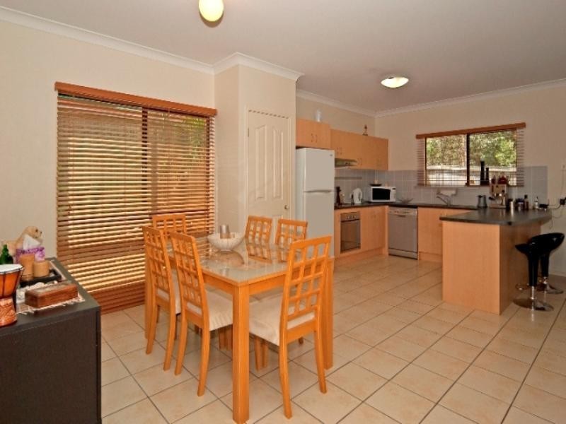 19 Emma Place, Springfield Lakes QLD 4300