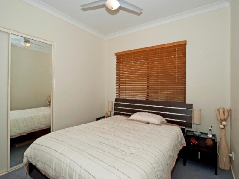 19 Emma Place, Springfield Lakes QLD 4300