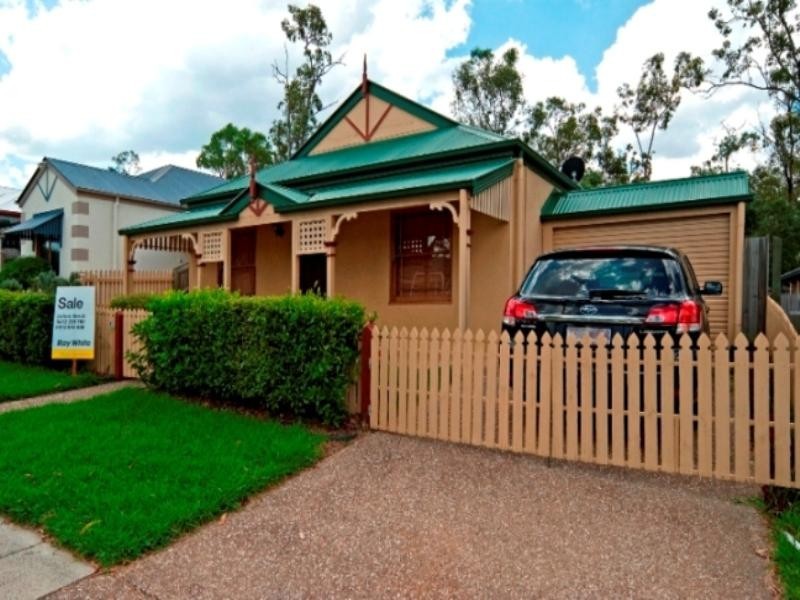 19 Emma Place, Springfield Lakes QLD 4300