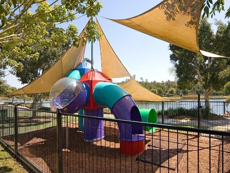 19 Emma Place, Springfield Lakes QLD 4300