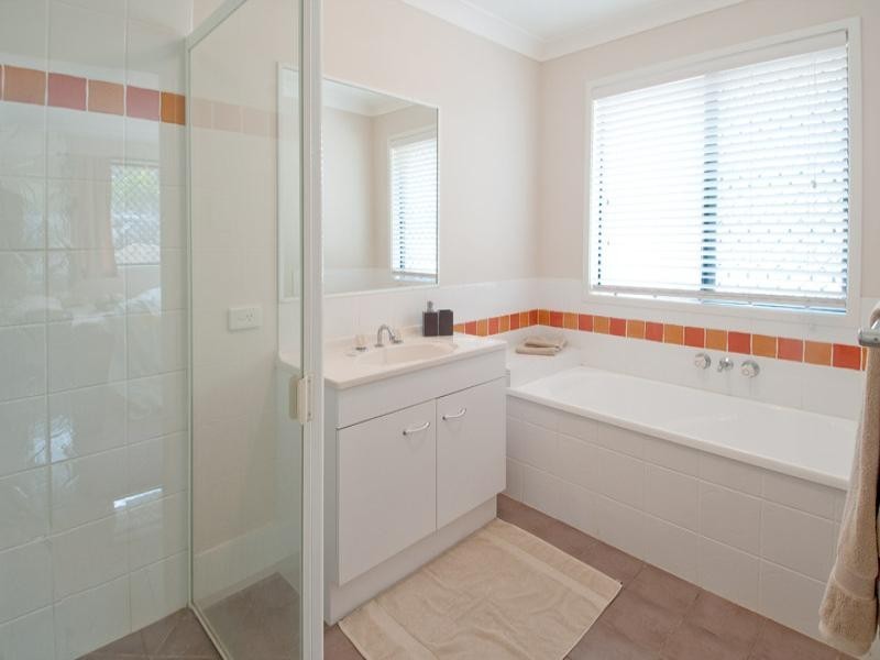 9 Talbingo Court, Collingwood Park QLD 4301